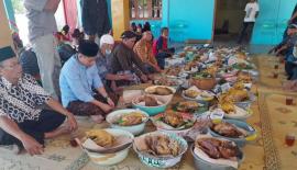 KENDURI DALAM RANGKA GEBYAR RASULAN MUNGGI WARENG