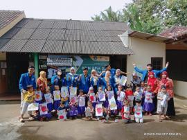 GIAT LOMBA MEWARNAI ANAK DIDIK PAUD KB MAMANDA SEMANU